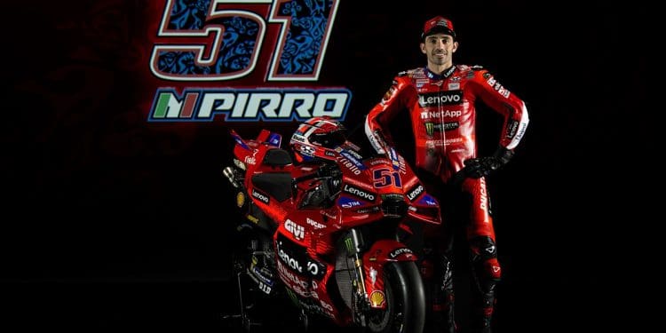 Michele Pirro com poucas esperanças de competir no MotoGP em 2025: ‘Só substituindo alguém…’