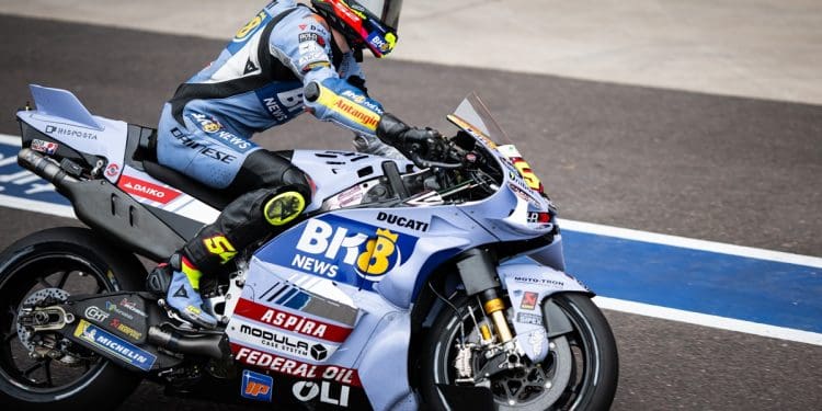 Fermín Aldeguer pede desculpa a Miguel Oliveira: ‘Não fiz de propósito para lhe tocar’