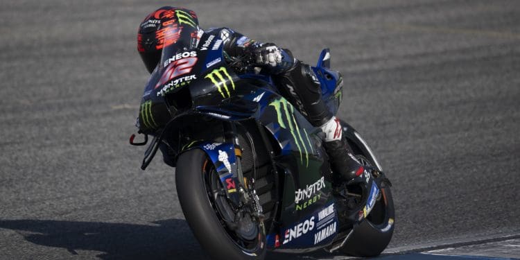 Álex Rins preocupado: ‘Melhorámos face ao ano passado mas muito pouco; Não sei dizer onde começa o problema’