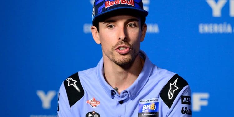 ‘Os pilotos da equipa de fábrica têm tudo mais sob controlo do que nós’ – Álex Márquez