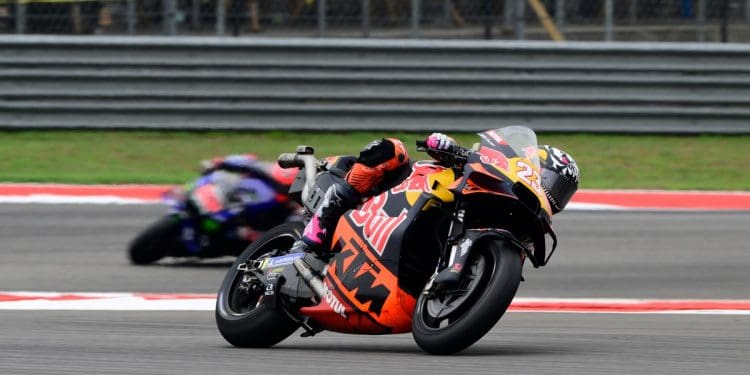 Enea Bastianini e a situação da troca de pneus: ‘Durante 20 segundos eu estive contente’