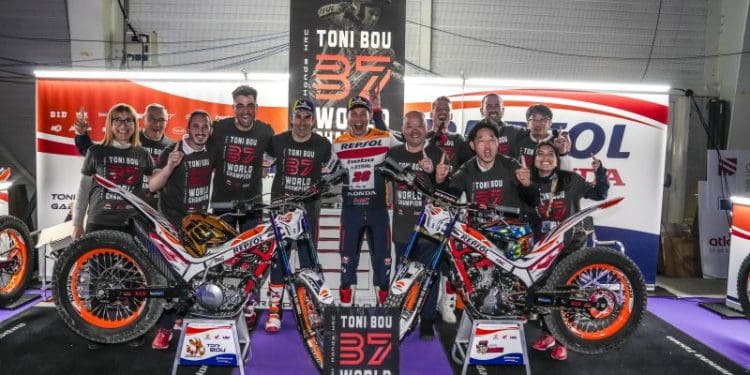 Toni Bou conquista o 19.º título mundial de X-Trial em Cahors, com suspende até ao final