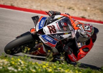 Alex Lowes aposta a top seis no regresso do WSBK a Portimão: ‘É o alvo e qualquer coisa cima disso é bónus’