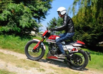FB Mondial Flat Track 125: Return of the dirt track spirit and ready for any adventure