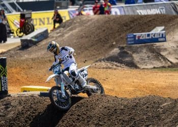 Tom Vialle chegou a sonhar com a vitória em Daytona mas RJ Hampshire não desperdiçou chance e venceu no AMA 250SX