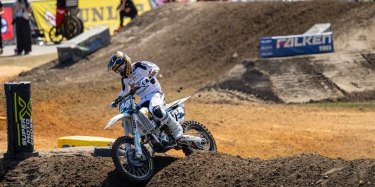 Tom Vialle chegou a sonhar com a vitória em Daytona mas RJ Hampshire não desperdiçou chance e venceu no AMA 250SX