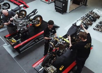 Langen Motorcycles vai acabar uma das raras 250 dois tempos modernas na Europa