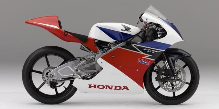 Honda NSF250R inaugura nova era na Latin America Talent Cup