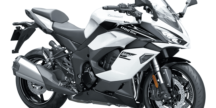 Kawasaki apresenta a nova Ninja 1100SX/SE no mercado japonês