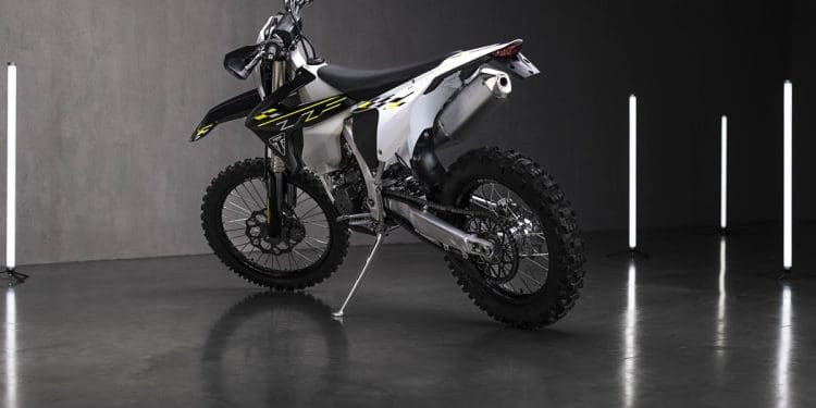 Triumph patrocina EnduroGP e exibe novos modelos na ronda inaugural em Portugal