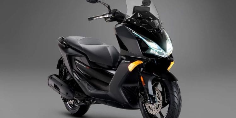 A Super Dink GT 125 está de regresso: Recorde esta scooter da KYMCO