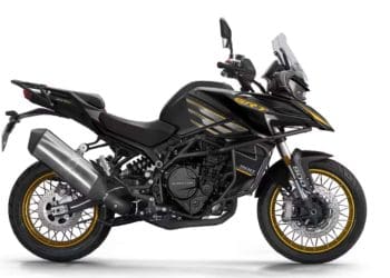 QJMotor SRT 900 SX: Mais um modelo da fabricante chinesa mas será a aventura acessível que promete?