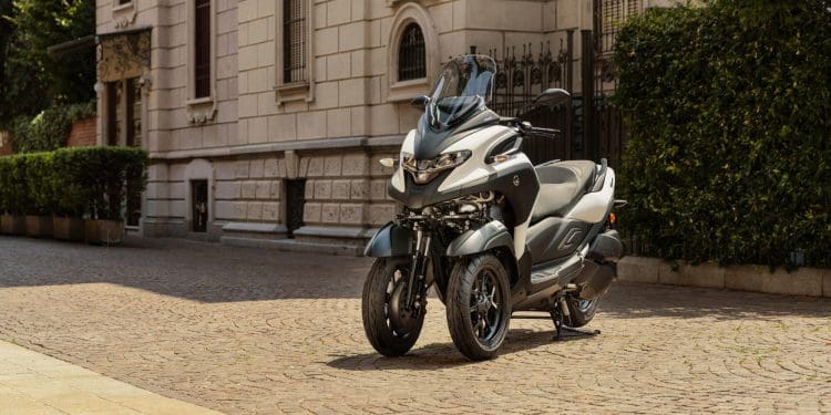 Yamaha Tricity 300: a scooter urbana que promete revolucionar a mobilidade