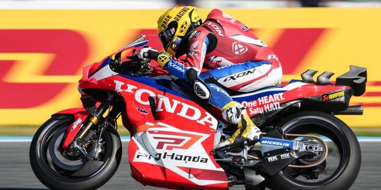 Pressão dos pneus volta a fazer uma vítima: Aleix Espargaró perde pontos no wildcard em Espanha