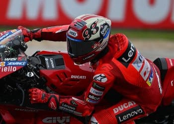 Marc Márquez fala de diferença significativa na pilotagem da Ducati face à Honda