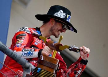 ‘O erro do Marc Márquez deu a vitória, asas e motivação ao Pecco Bagnaia’ – Carlos Checa