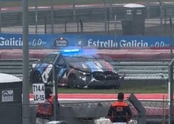 Vídeo: Nem o Safety Car se safou – Veja o acidente que o BMW M5 sofreu em Austin