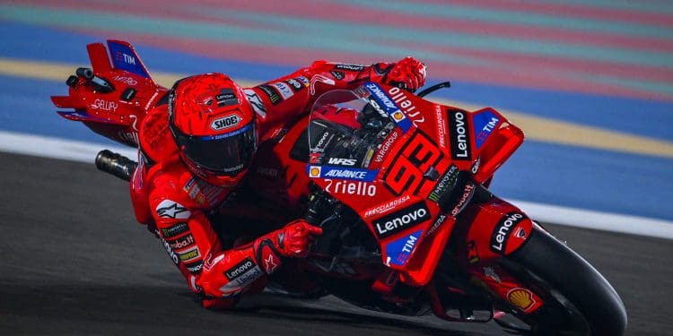 Marc Márquez bate Álex nos segundos finais do FP2 no Qatar e repete cenário tantas vezes visto este ano no MotoGP; Quartararo foi terceiro