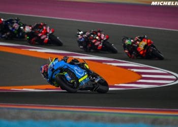 Vídeo: Ai Ogura ou Maverick Viñales – Ultrapassagem do rookie da Trackhouse foi votada como a melhor do GP do Qatar
