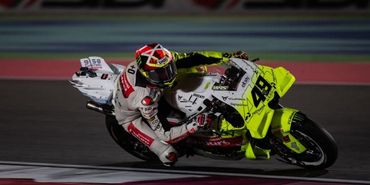 Fabio Di Giannantonio surpreendido com ausência de bandeira vermelha após acidente de Martín: ‘Foi a pior cena da minha vida’