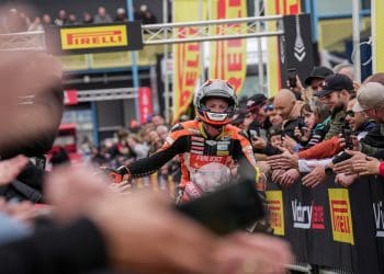 Jeffrey Buis quase perfeito em Assen venceu corrida 2 do WSSP300… por «um fio de cabelo»