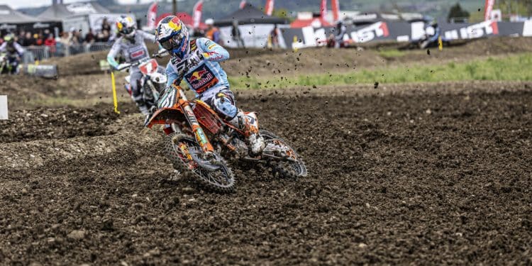Simon Längenfelder alcança dupla vitória no MX2 na Suíça