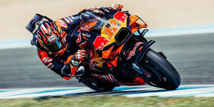 Maverick Viñales e Marco Bezzecchi – que caiu – garantiram Q2 do MotoGP em Jerez