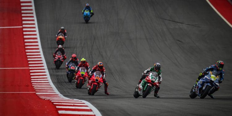 Vídeo: As batalhas que poderão ter passado despercebidas no GP das Américas