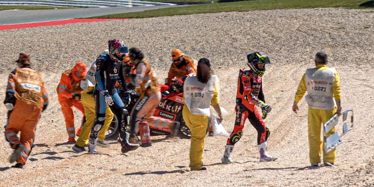 Scott Redding sobre o incidente com Álvaro Bautista em Portugal: ‘Foi um incidente de corrida, mas eu estava à frente’