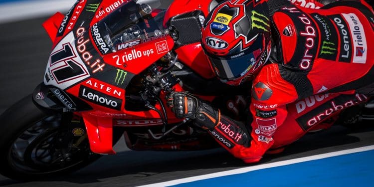 Nicolò Bulega não deu chances e «varreu» concorrência na corrida 1 do WSBK em Assen