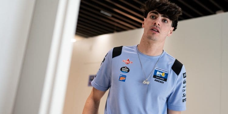 Fermín Aldeguer fala do trabalho numa garagem de MotoGP: ‘Os engenheiros estão lá, mas não falo com eles’