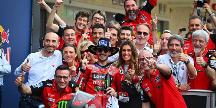 Gigi Dall’Igna celebra ‘vitória libertadora’ de Pecco Bagnaia, mas não esquece ‘escorregão inesperado e desperdiçador’ de Marc Márquez