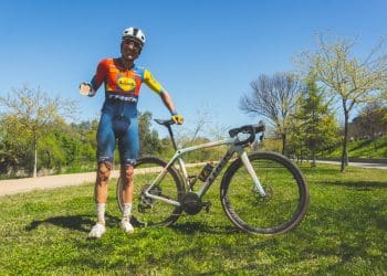 Aleix Espargaró já compete pela Lidl-Trek, pedalou em Portugal… e qualificou-se para Mundial