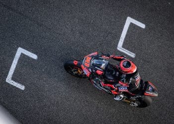 Manuel González não bateu volta recorde, mas liderou Treino do Moto2 em Jerez