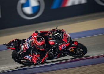 Manuel González arrebatou volta recorde e pole position do Moto2 no Qatar