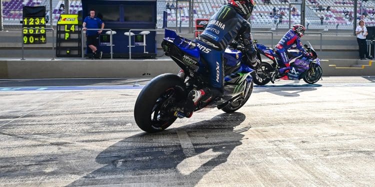 Vídeo: Assim soa o motor V4 da Yamaha para o MotoGP