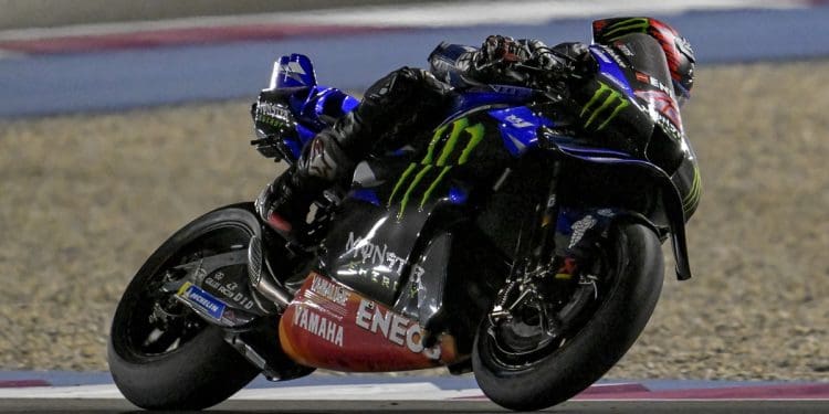 Álex Rins quer mais aderência na Yamaha: ‘É o mesmo problema que tivemos no ano passado’