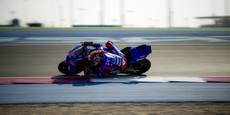 Irá a Yamaha usar o motor V4 no MotoGP em 2026? Max Bartolini responde