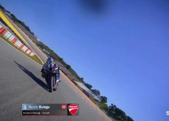 Vídeo: O incrível duelo entre Toprak Razgatlioglu e Nicolò Bulega a bordo