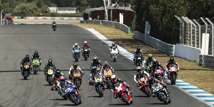 CNV arranca este fim de semana no Estoril, acompanhado do Mundial de Sidecar