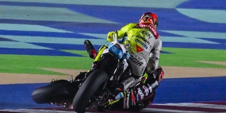 Di Giannantonio e o momento assustador com Martín no Qatar: ‘Ele caiu e ficou à frente da moto; Ia a 200km/h, não tive como me desviar’