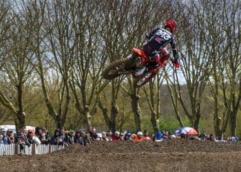 Tim Gajser ganhou intensa corrida de qualificação do MXGP da Sardenha