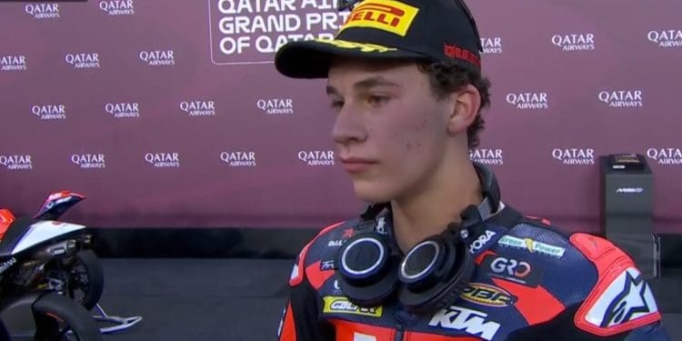 Vitória por 0.009s no Qatar não retira foco a Ángel Piqueras: ‘Não estou a pensar no campeonato, apenas em evoluir e melhorar a moto’