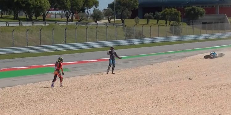 ‘Não me f*** o tempo todo, durante todos estes anos; Continuas a forçar, empurras-me para fora?’ – Bautista não poupa Redding