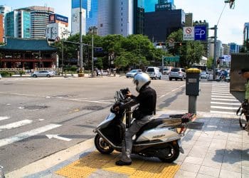 Coreia do Sul quer eletrificar mobilidade e pode converter scooters