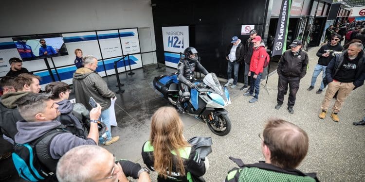 Kawasaki a hidrogénio fez a estreia europeia em Le Mans