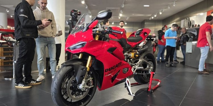 Ducati Lisboa apresentou oficialmente a Panigale V2 S