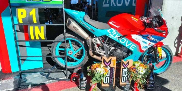 Recorde a Kove 321 RR-S, que este fim de semana brilhou em Portimão no Mundial de Supersport 300