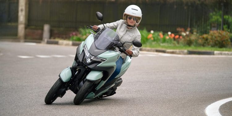 Yamaha Tricity 125 – Mobilidade urbana com estilo e confiança, em vídeo