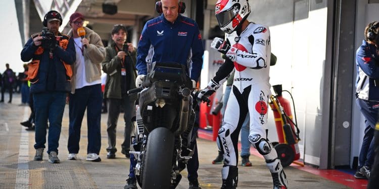 Aleix Espargaró garante distância e não influência perante o futuro de Jorge Martín: ‘Nunca o pressionei para ir para a Honda’